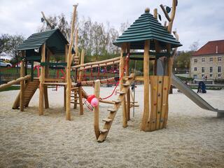 Neuer Spielplatz in Volkenroda (Quelle: RAG Unstrut-Hainich e.V.)